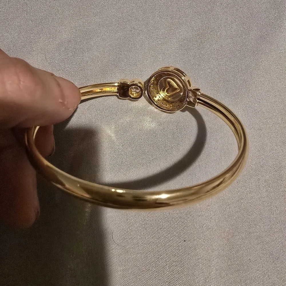 18kgp Dubai Jewelery - Gold Heart Bracelet with Crystal Accents (Adjustable)